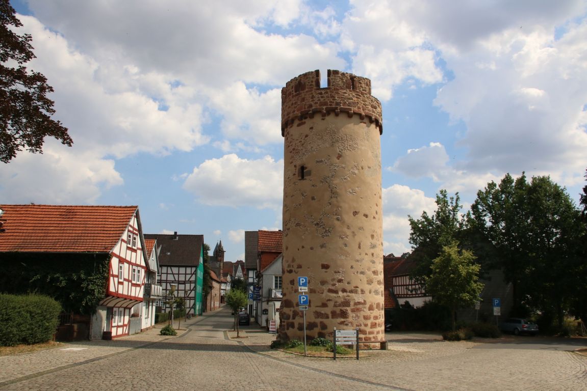 Hexenturm und Katharina Schrempf Treysa